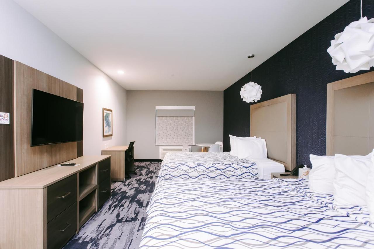 Palace Inn Blue Houston East Beltway 8 ภายนอก รูปภาพ